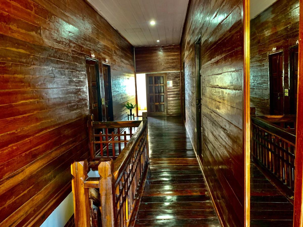 Une Jai Place เรือนอุ่นใจ Phimai Exterior photo